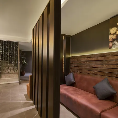 Akka Lush Taksim Istanboel