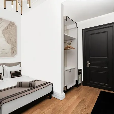 Akka Lush Taksim 4*