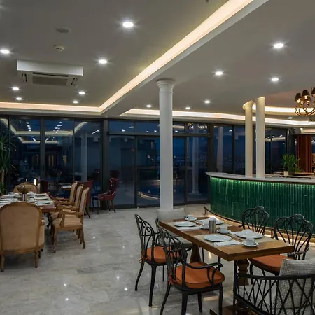 Akka Lush Taksim 4*