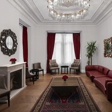 Akka Lush Taksim 4*