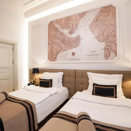 Akka Lush Taksim 4*
