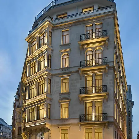 Akka Lush Taksim איסטמבול