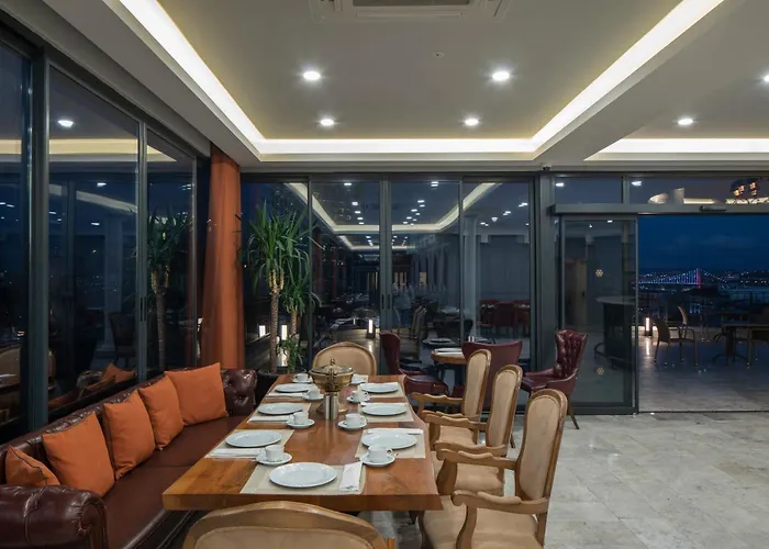 Akka Lush Taksim Hotel 4*