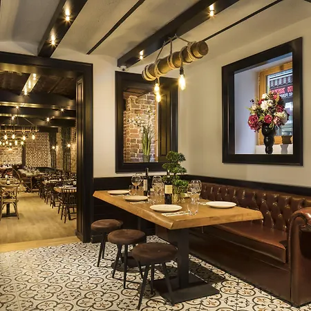 Отель Akka Lush Taksim 4*