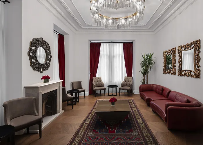 Akka Lush Taksim 4*