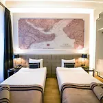 Akka Lush Taksim 4*