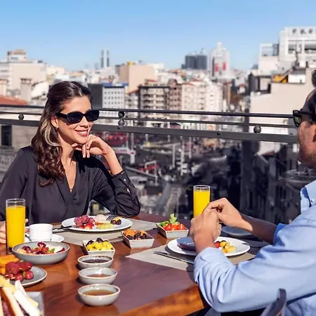 Akka Lush Taksim Istambul