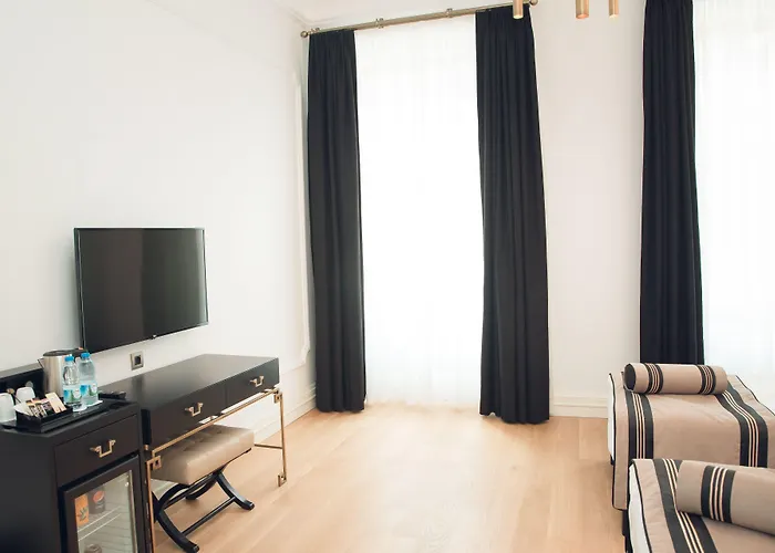 Akka Lush Taksim מלון 4*