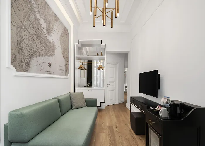 Akka Lush Taksim מלון 4*